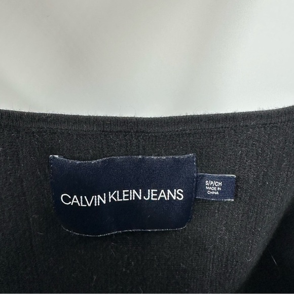 Calvin Klein Jeans Black Ribbed Tank Top – Size Small (Fits Like Medium) - Picture 4 of 5